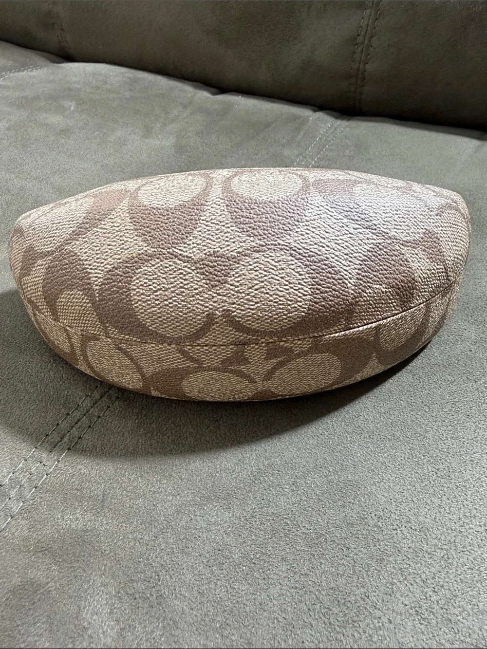 Coach Signature 'C' Eyewear Case in Beige and Tan